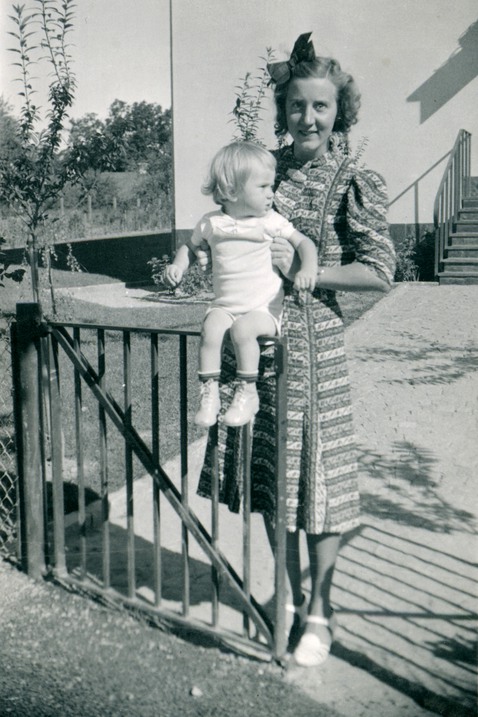 Karin med sin son Rolf. 